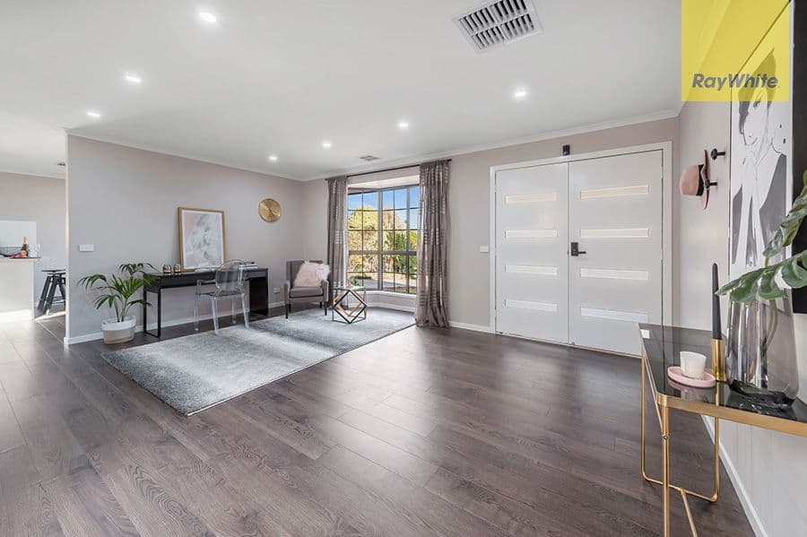 3 Nunn Close, Mill Park VIC 3082, Mill Park - Thumbnail 2