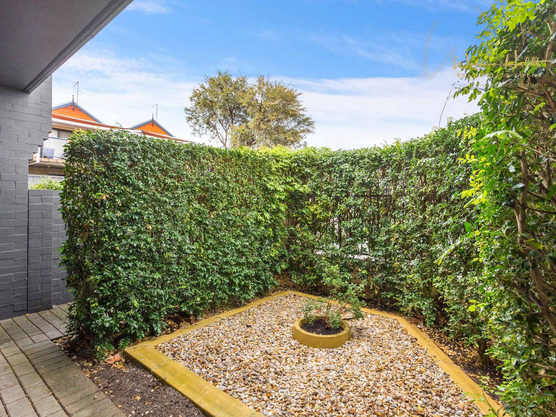 22 Knebworth Avenue, Perth WA 6000, Perth - Thumbnail 4