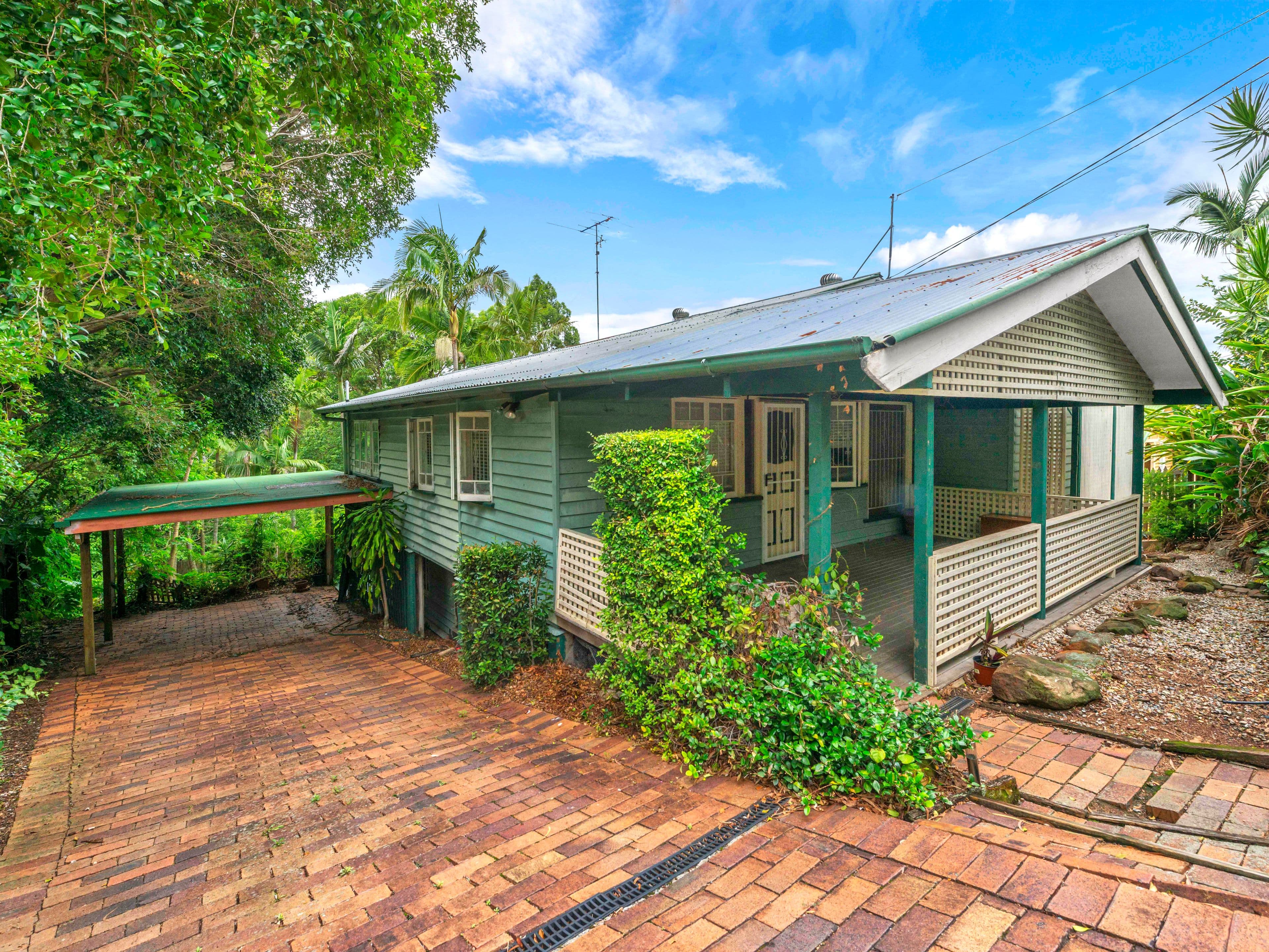 40 Corona Avenue, Ashgrove QLD 4060, Ashgrove - Thumbnail 2