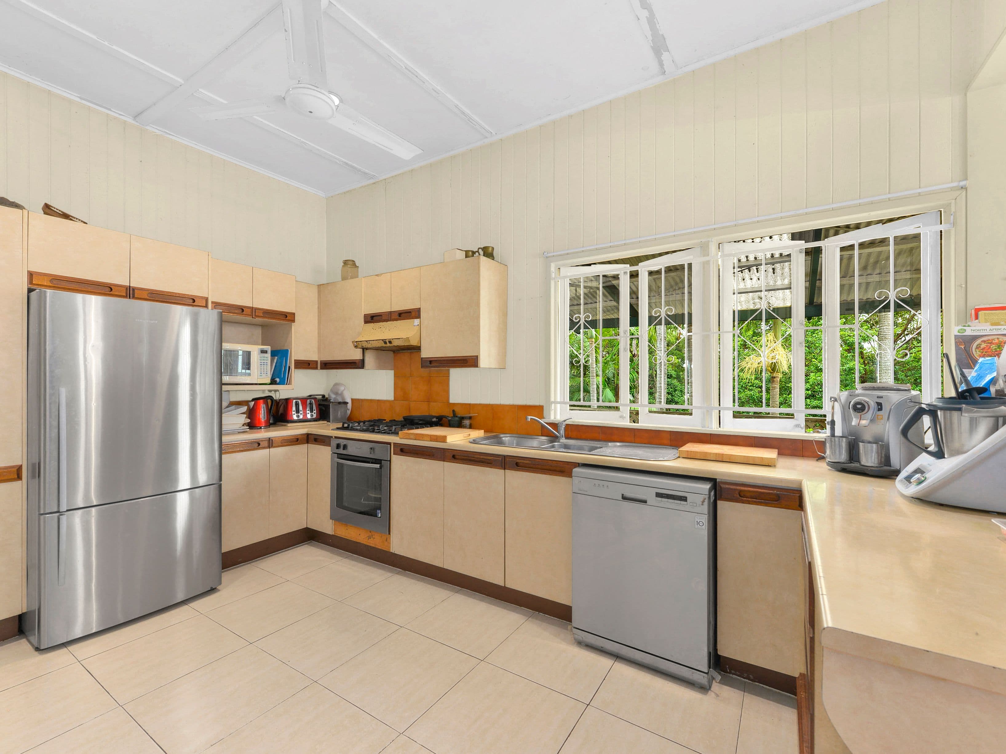 40 Corona Avenue, Ashgrove QLD 4060, Ashgrove - Thumbnail 5