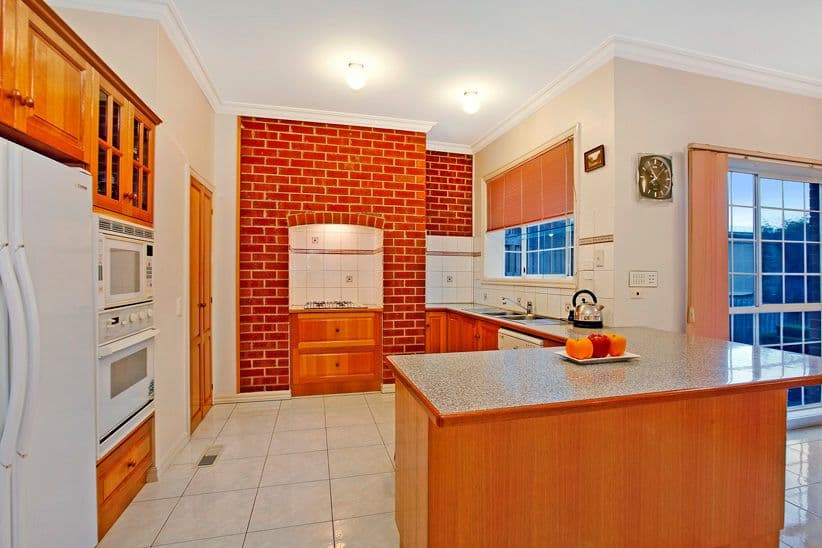 88 Blossom Park Drive, Mill Park VIC 3082, Mill Park - Thumbnail 4