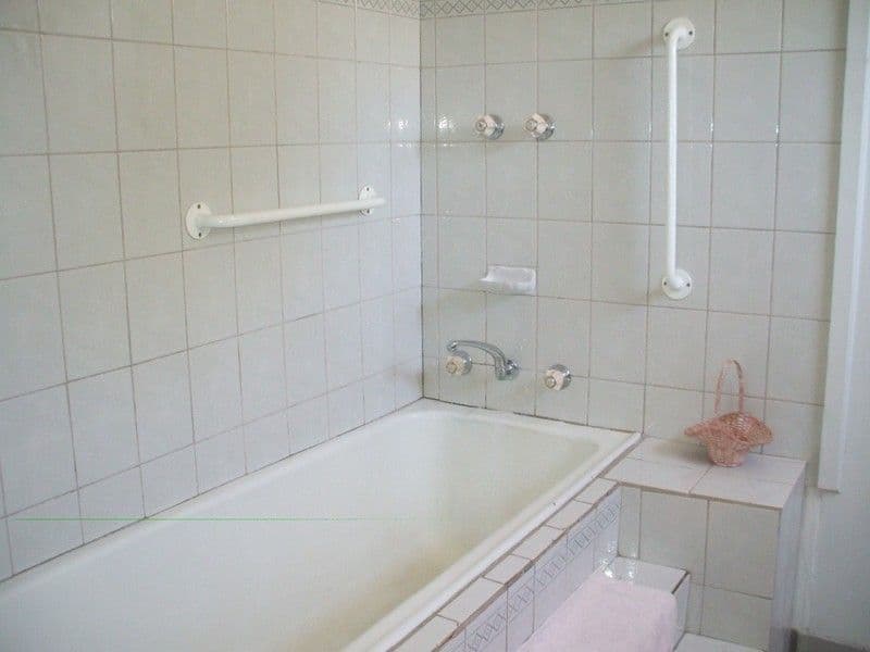 17 Hughes Street, WALLAROO SA 5556, Wallaroo - Thumbnail 2