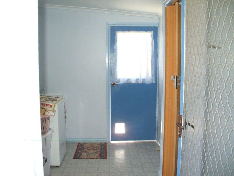 17 Hughes Street, WALLAROO SA 5556, Wallaroo - Thumbnail 8
