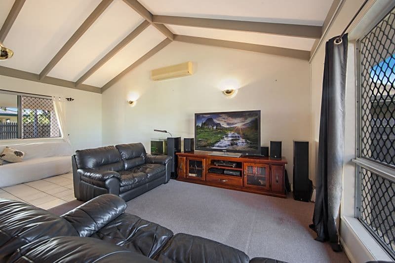 25 Chiquita Avenue, RASMUSSEN QLD 4815, Rasmussen - Thumbnail 2