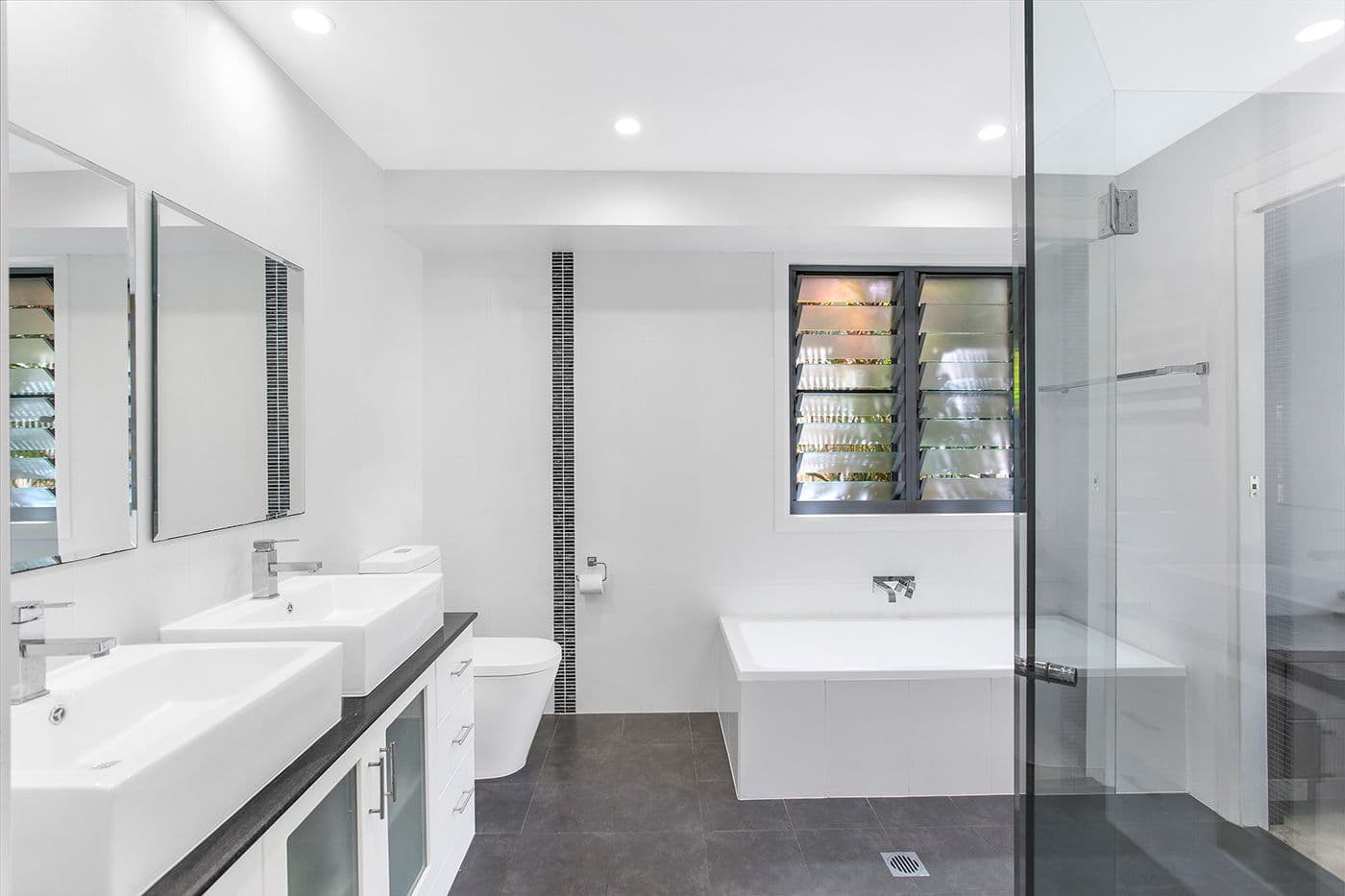 44 Greenwood Avenue, Berkeley Vale - Thumbnail 3