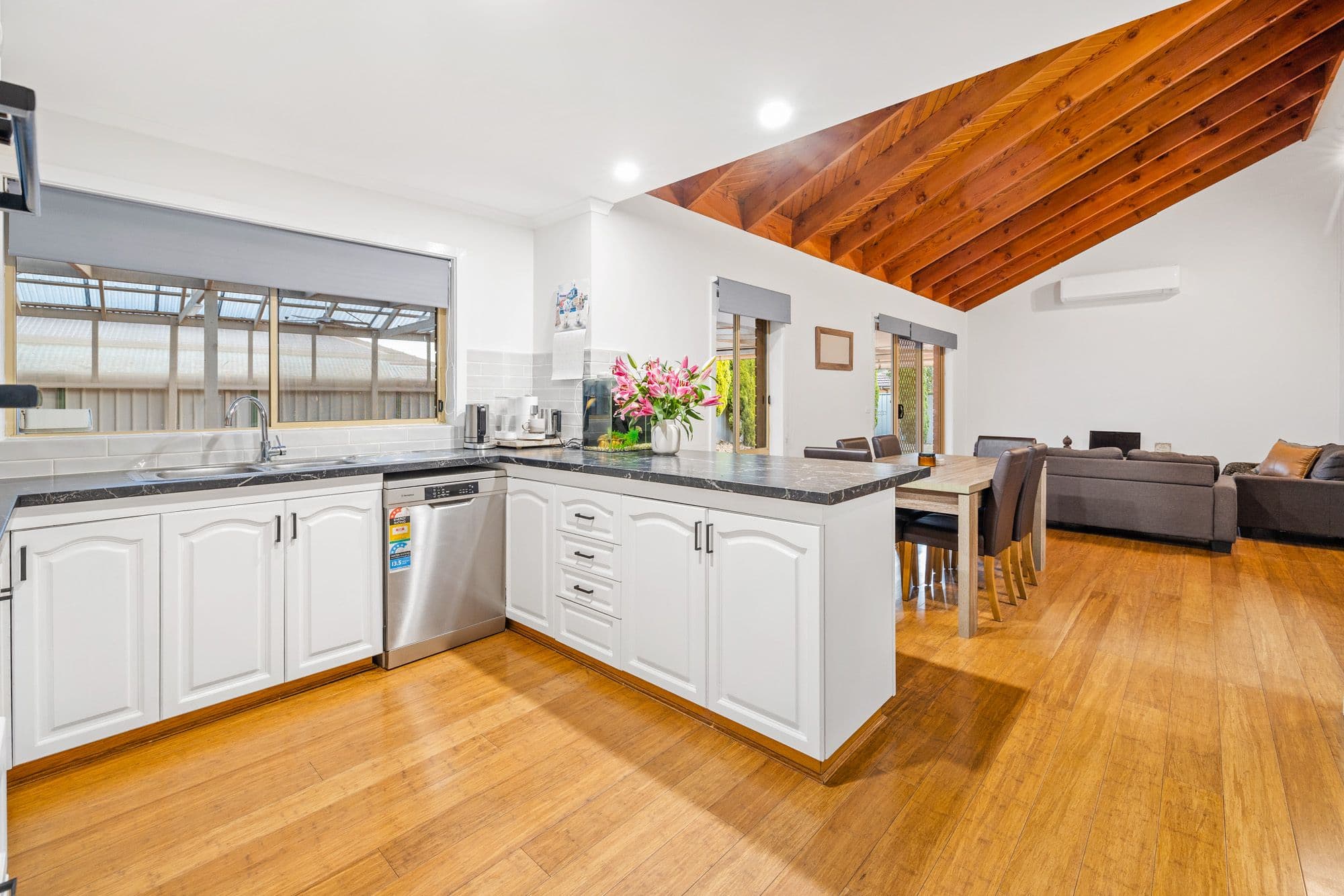 183 Bellbridge Drive, Hoppers Crossing VIC 3029, Hoppers Crossing - Thumbnail 6