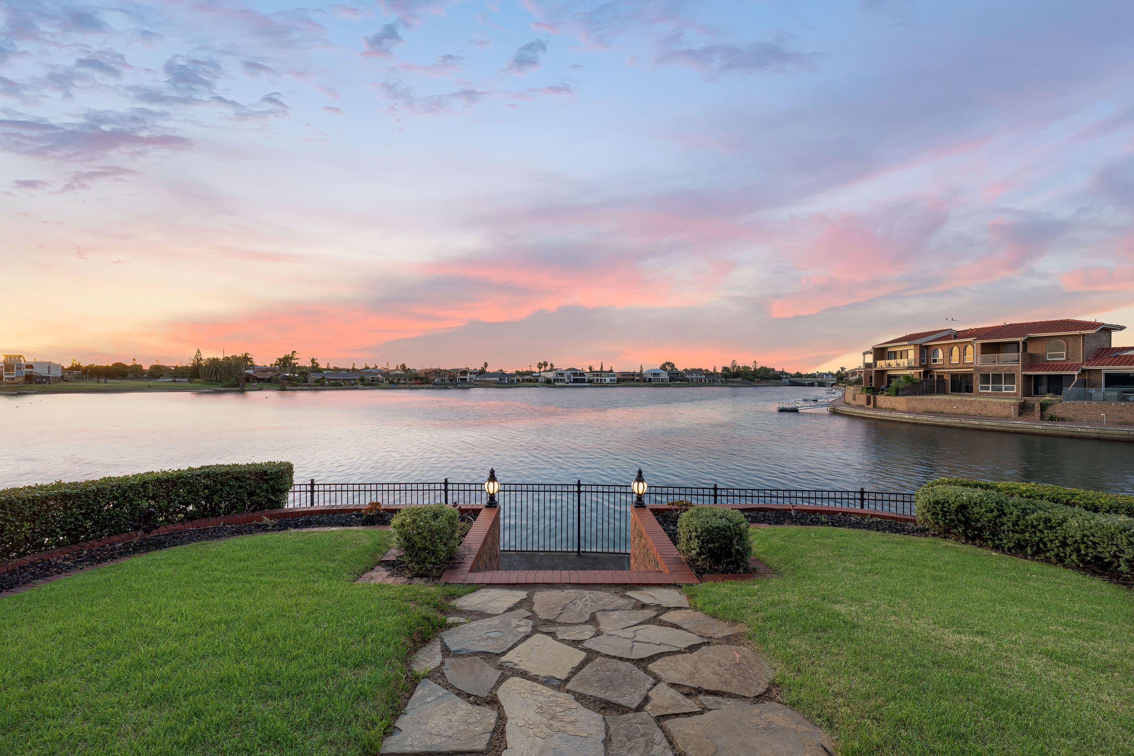 34 Martin Court, West Lakes SA 5021, West Lakes - Thumbnail 2