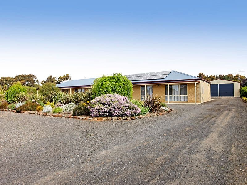 3 Lucien Place, BANNOCKBURN VIC 3331, Bannockburn - Thumbnail 2