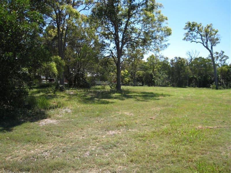 32 Beacon Road, BOORAL QLD 4655, Booral - Thumbnail 4