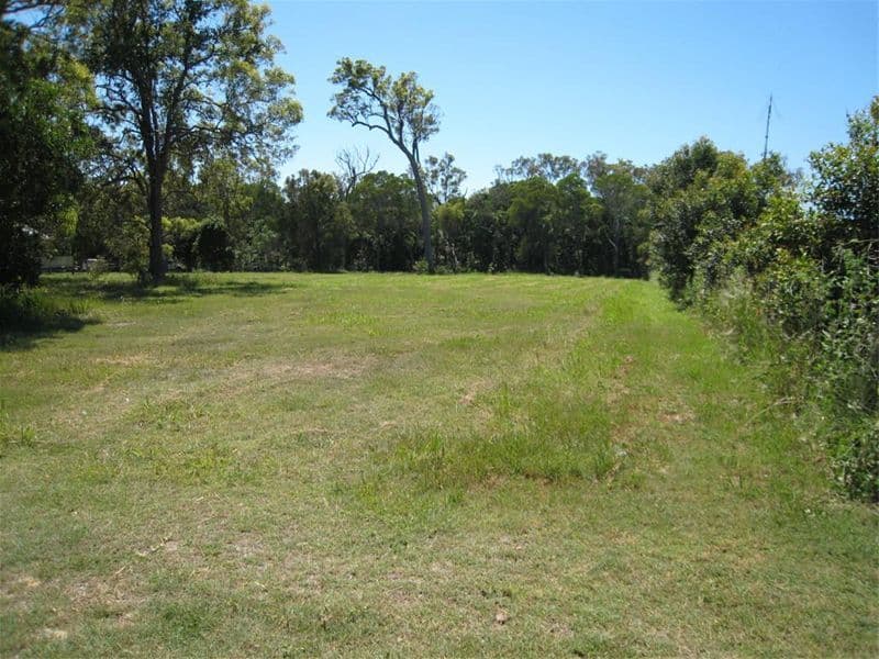 32 Beacon Road, BOORAL QLD 4655, Booral - Thumbnail 6