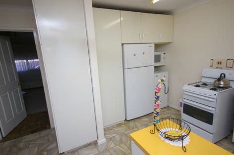 38 Majella Road, WESTMINSTER WA 6061, Westminster - Thumbnail 3
