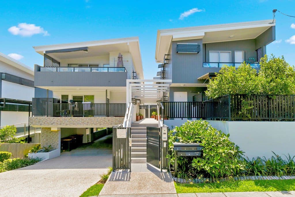 19 Manson Parade, Yeronga QLD 4104, Yeronga - Thumbnail 2