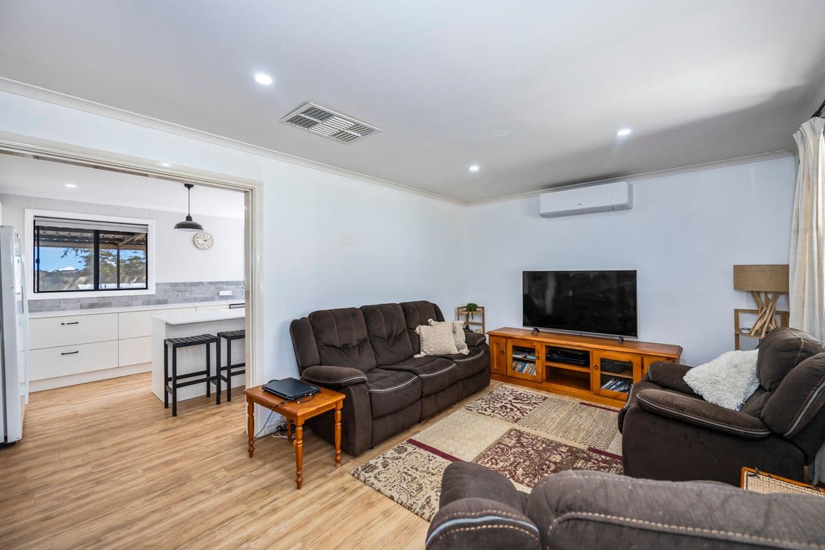 193 Nicklaus Avenue, Woodridge WA 6041, Woodridge - Thumbnail 6