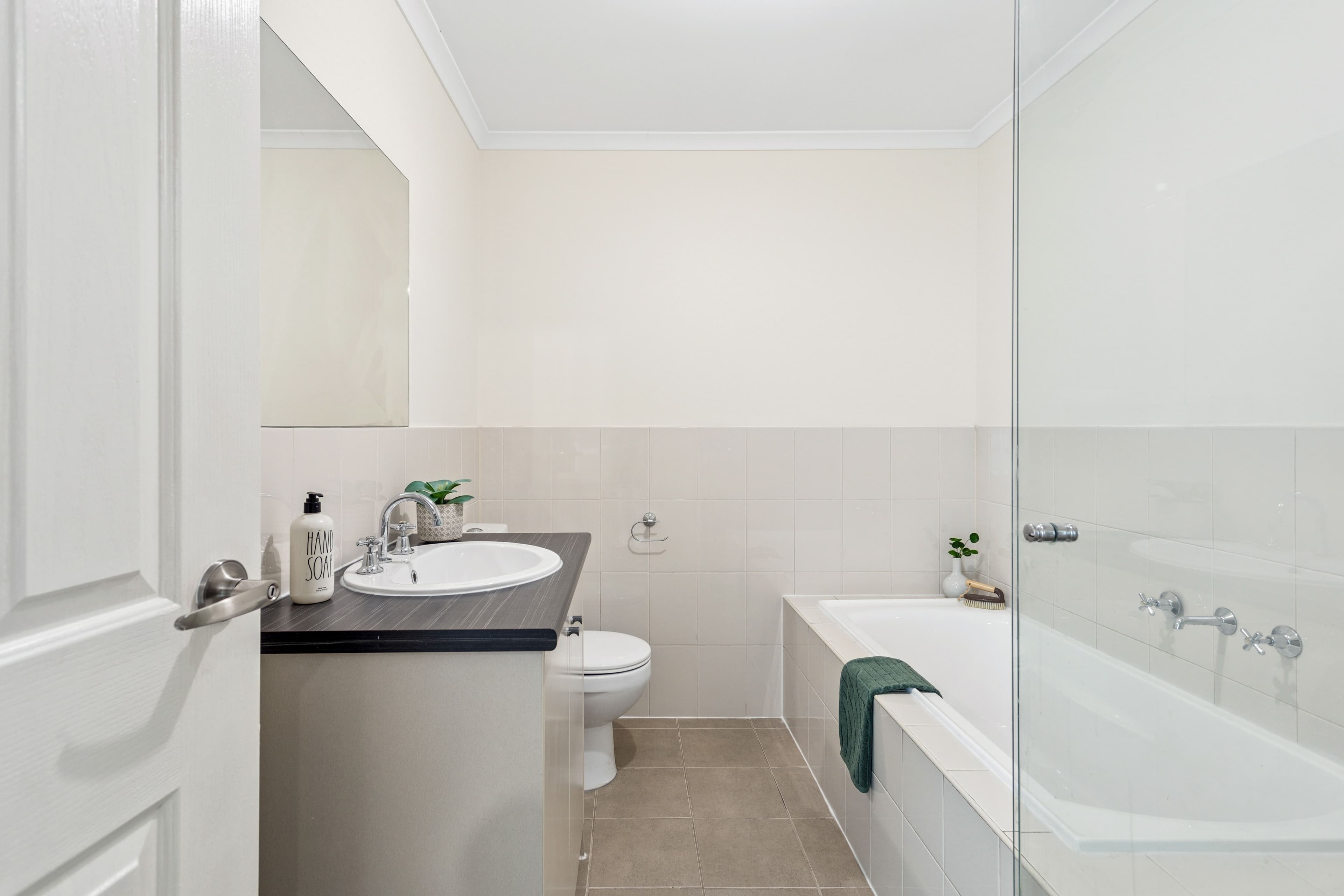 16B Sutherland Road, Ferryden Park SA 5010, Ferryden Park - Thumbnail 8