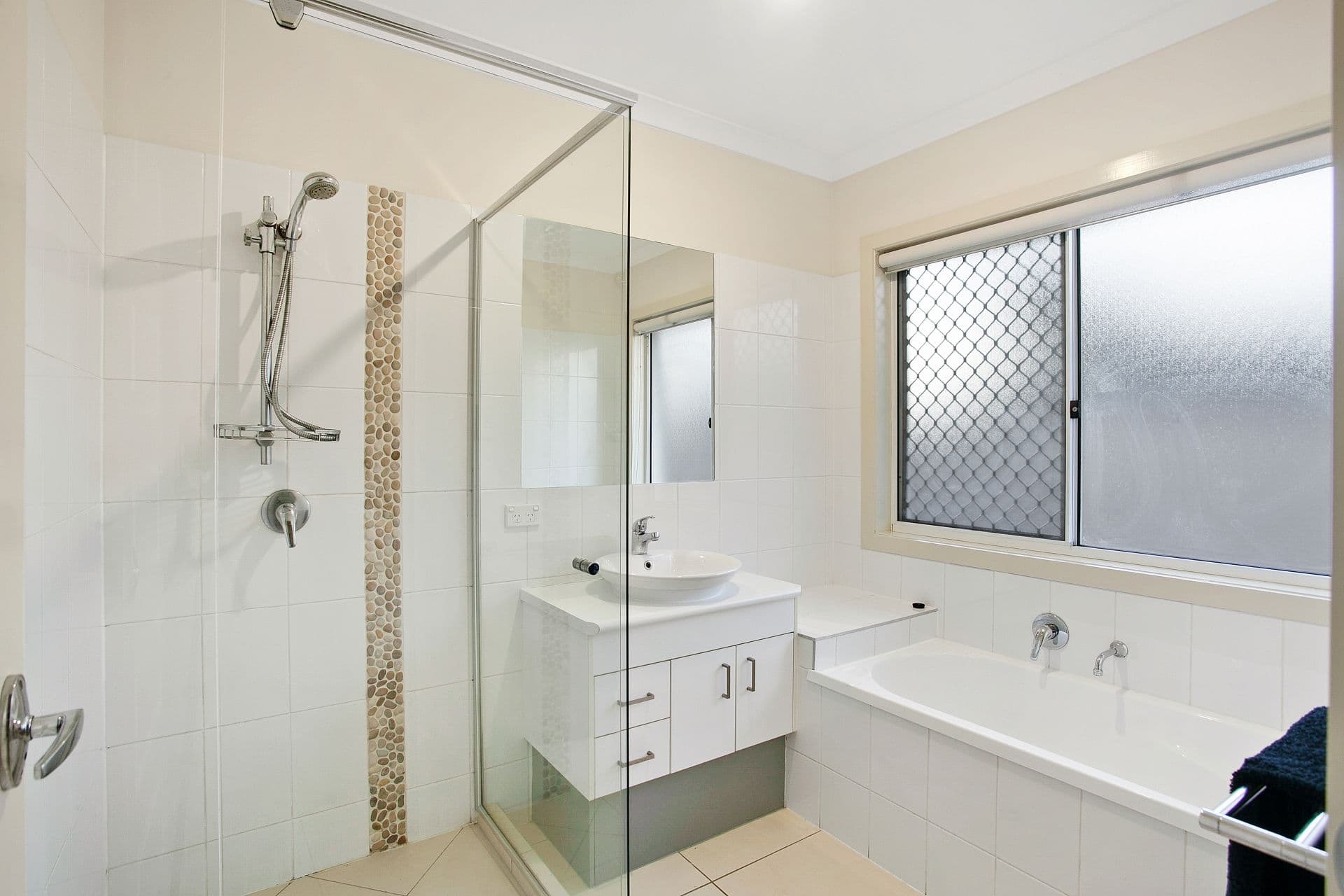 12 Caitlin Court, Rothwell QLD 4022, Rothwell - Thumbnail 4