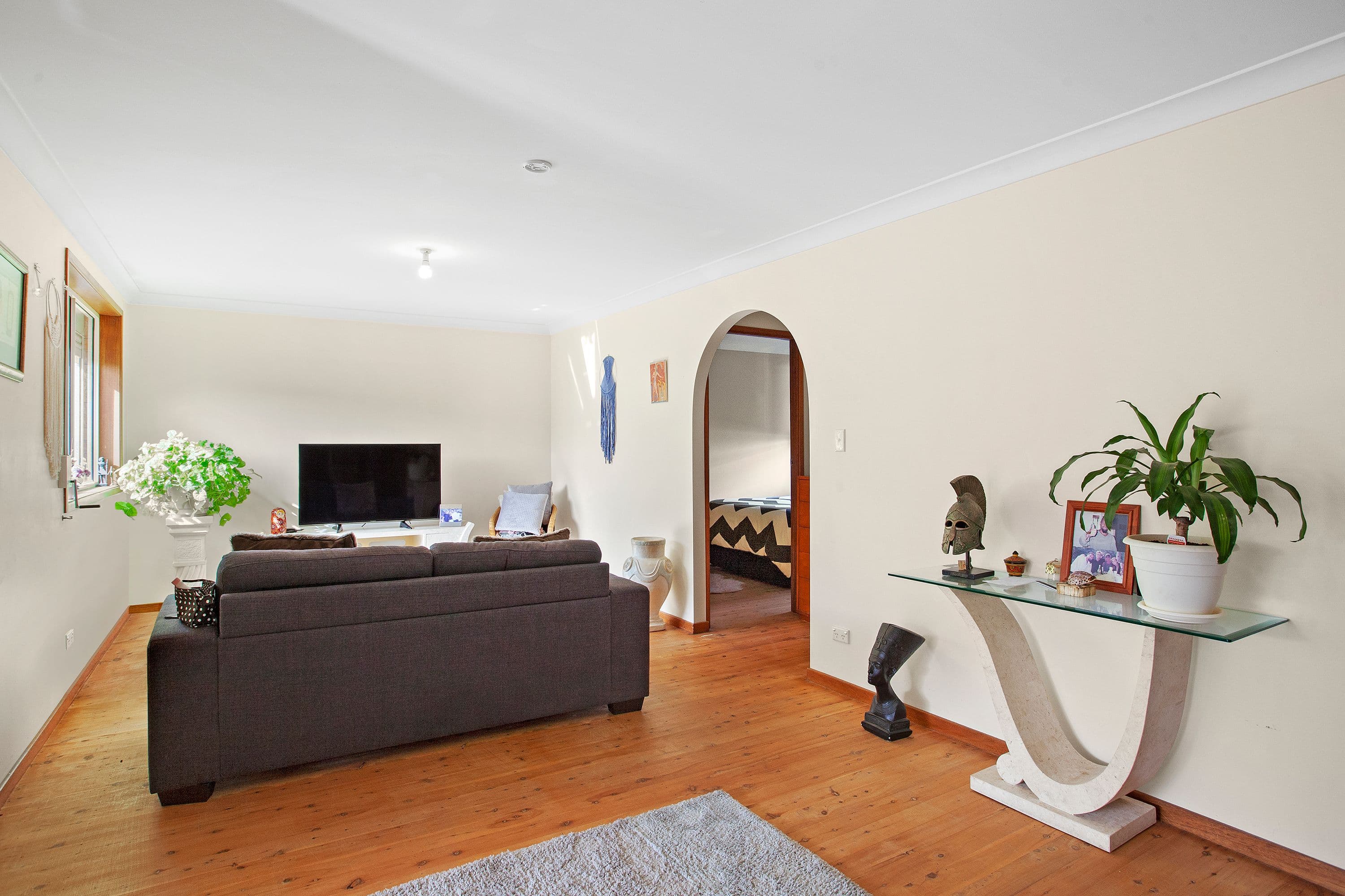 10 Ruskin Row, Killarney Vale - Thumbnail 4