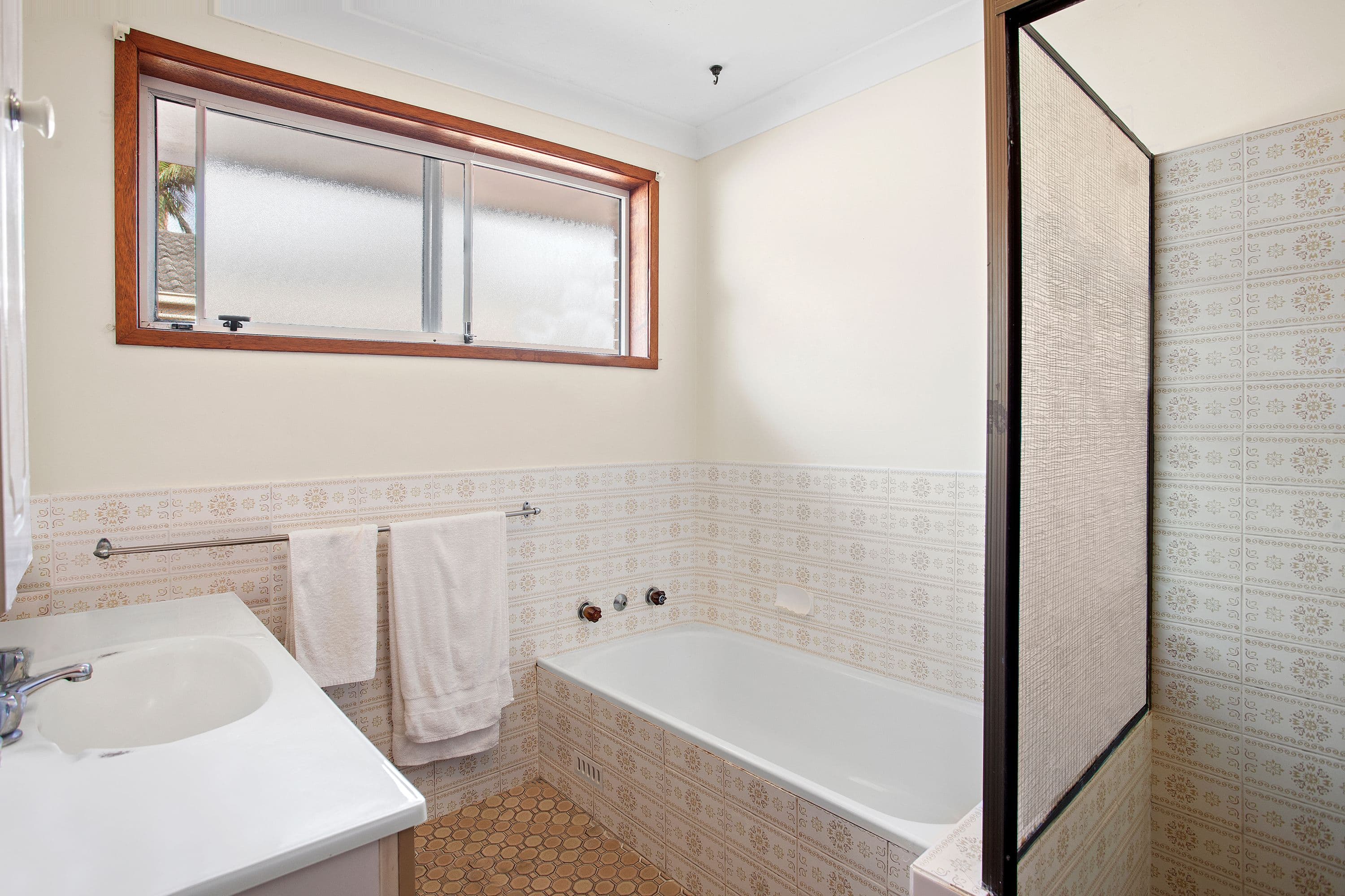 10 Ruskin Row, Killarney Vale - Thumbnail 7
