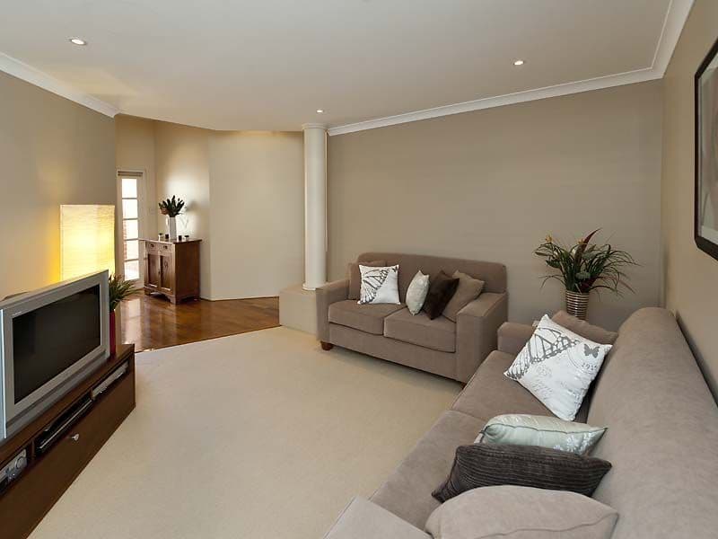 10 Frampton Crescent, CANNING VALE WA 6155, Canning Vale - Thumbnail 5