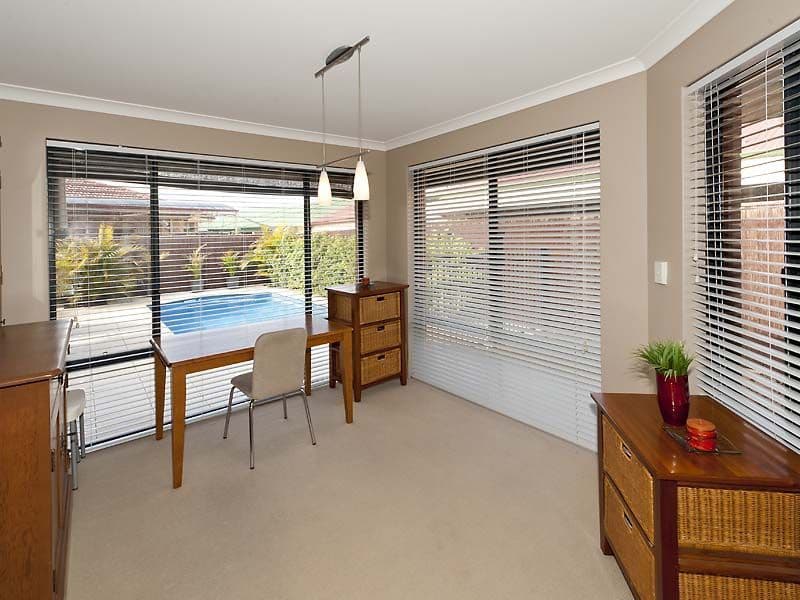 10 Frampton Crescent, CANNING VALE WA 6155, Canning Vale - Thumbnail 6