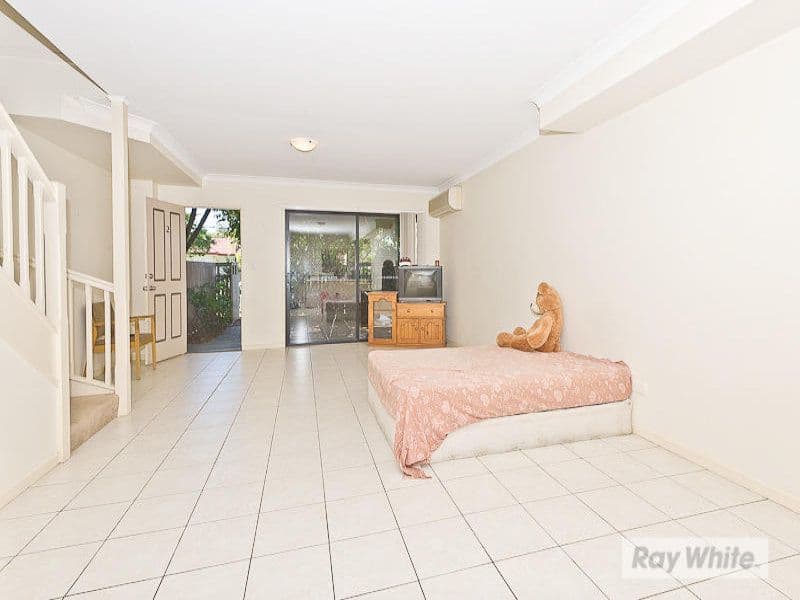 2 Halcomb Street, Zillmere QLD 4034, Zillmere - Thumbnail 4