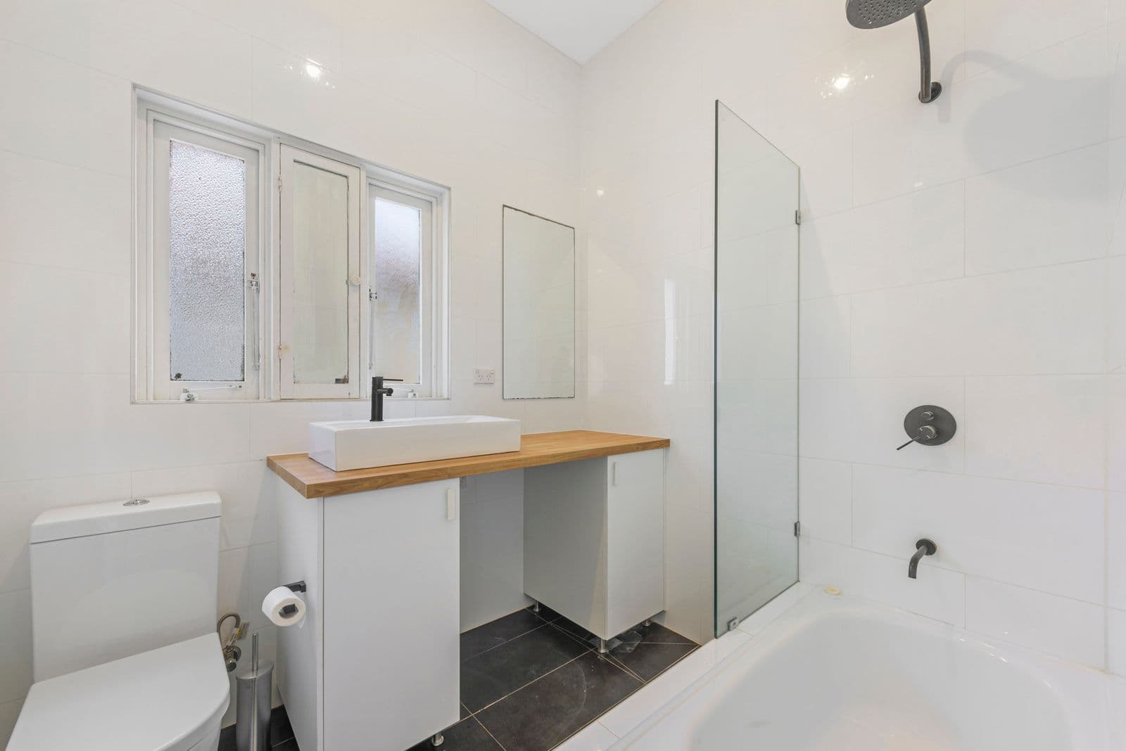 25 Beach Road, Bondi Beach NSW 2026, Bondi Beach - Thumbnail 4