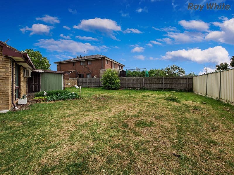 50 Oleander Drive, ST ALBANS VIC 3021, St Albans - Thumbnail 6