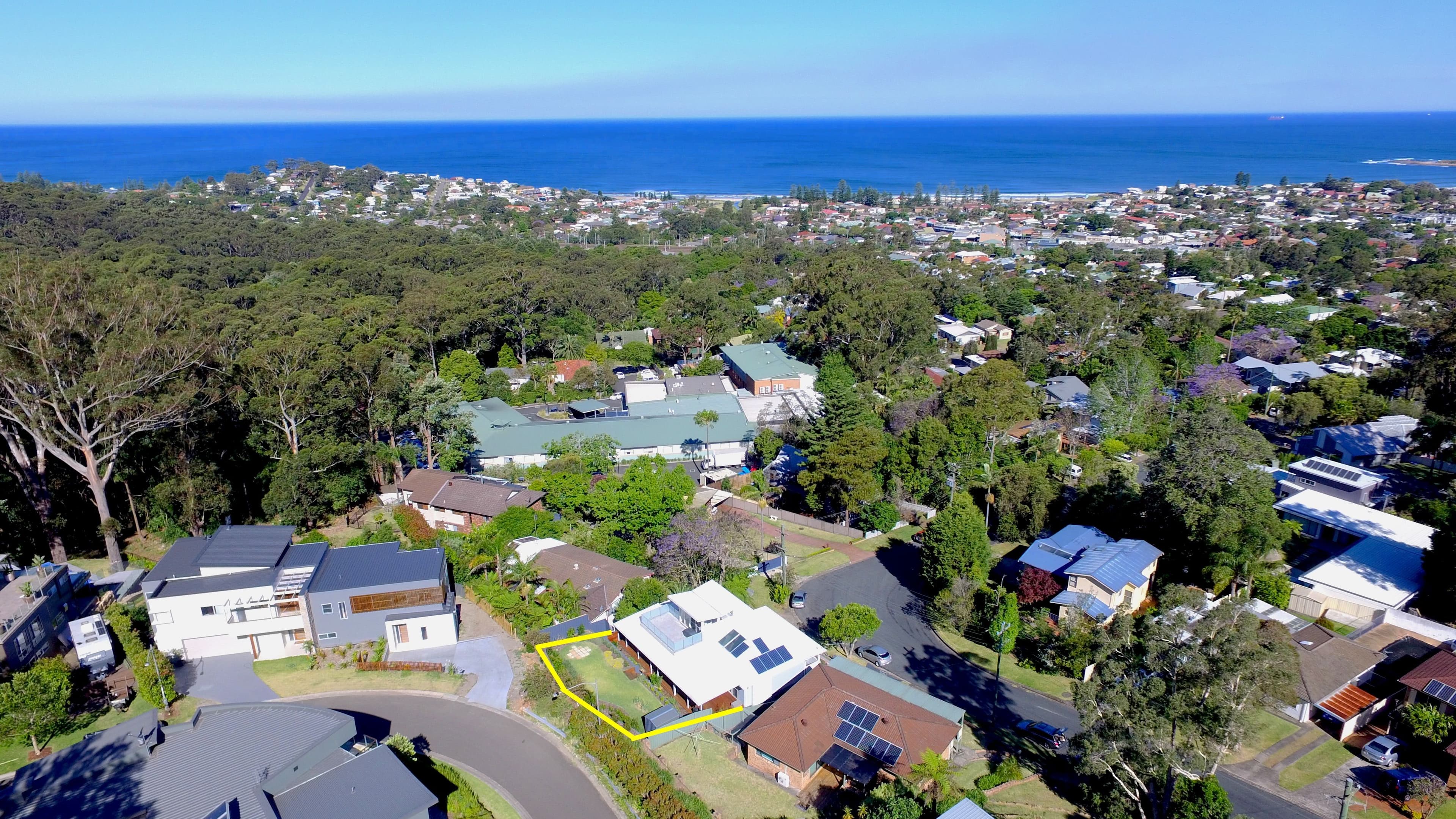 27 Treetop Glen, Thirroul - Thumbnail 3