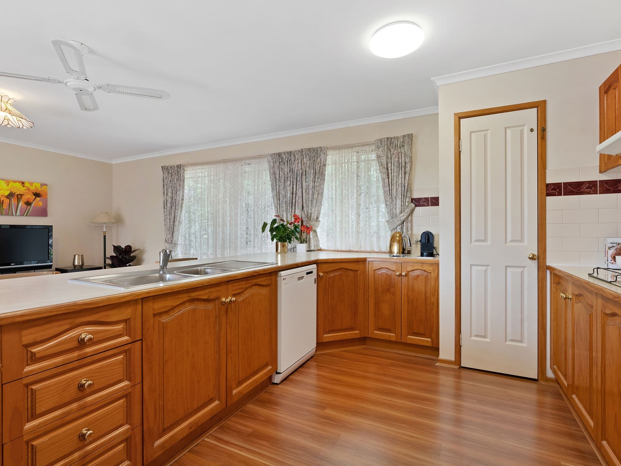 15 Augusta Place, Darley VIC 3340, Darley - Thumbnail 5