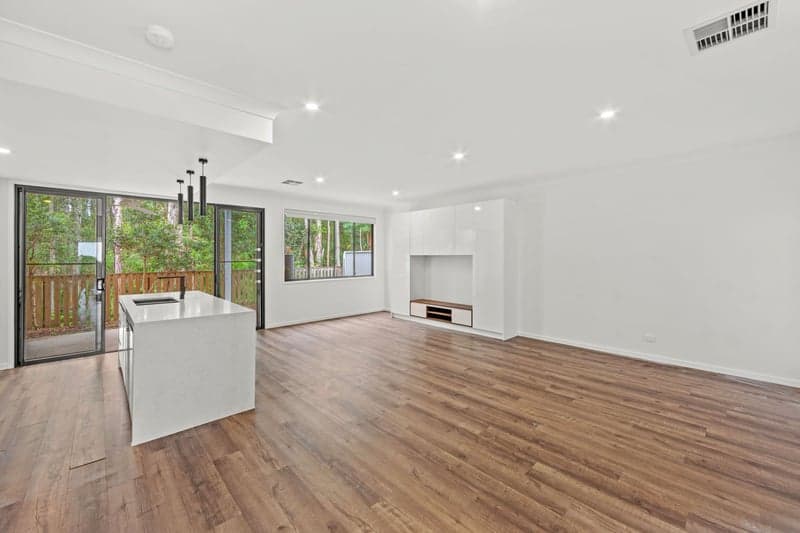 4 Hansford Road, Coombabah - Thumbnail 6