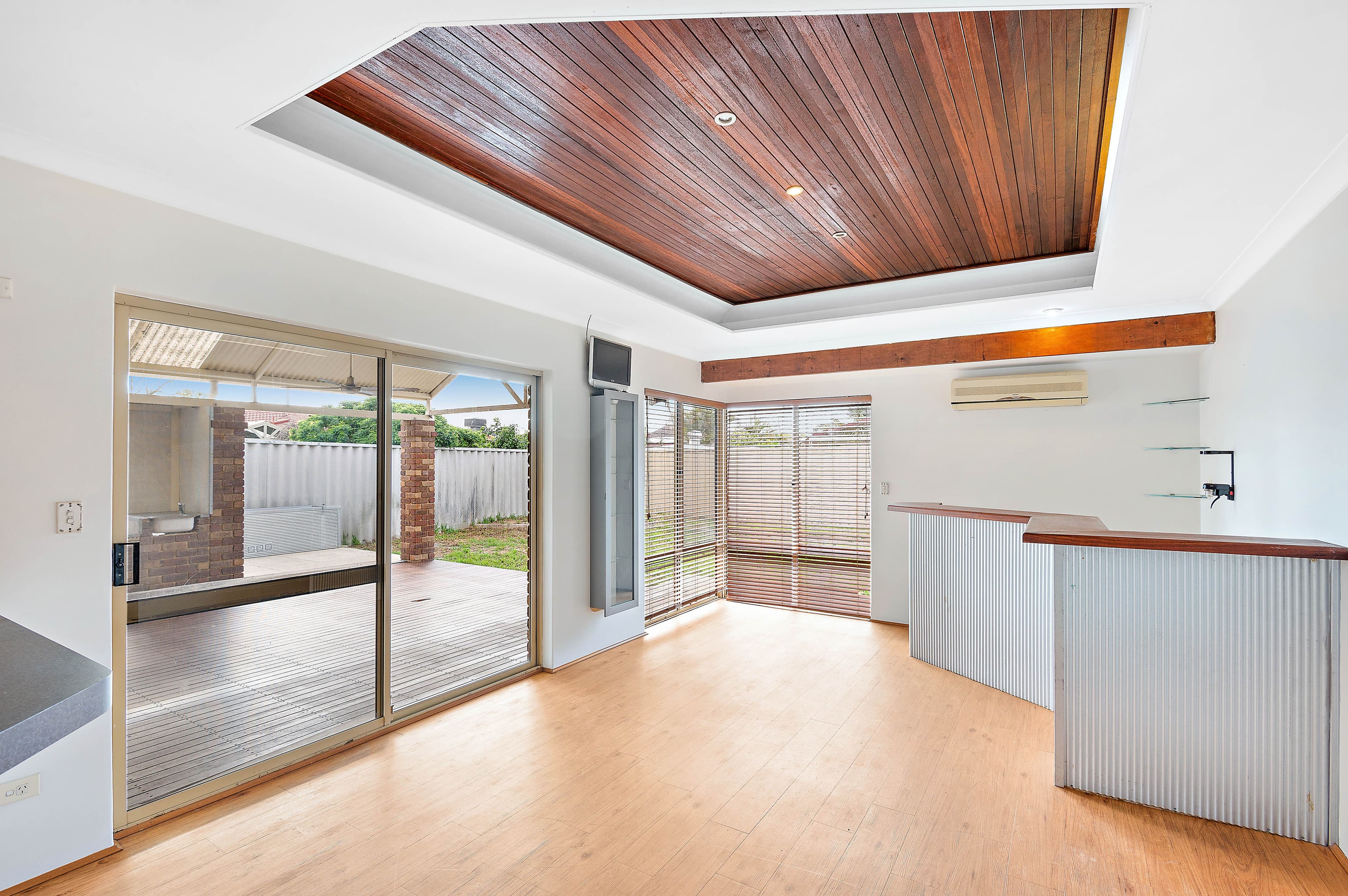 4 Brunswick Road, Thornlie WA 6108, Thornlie - Thumbnail 6