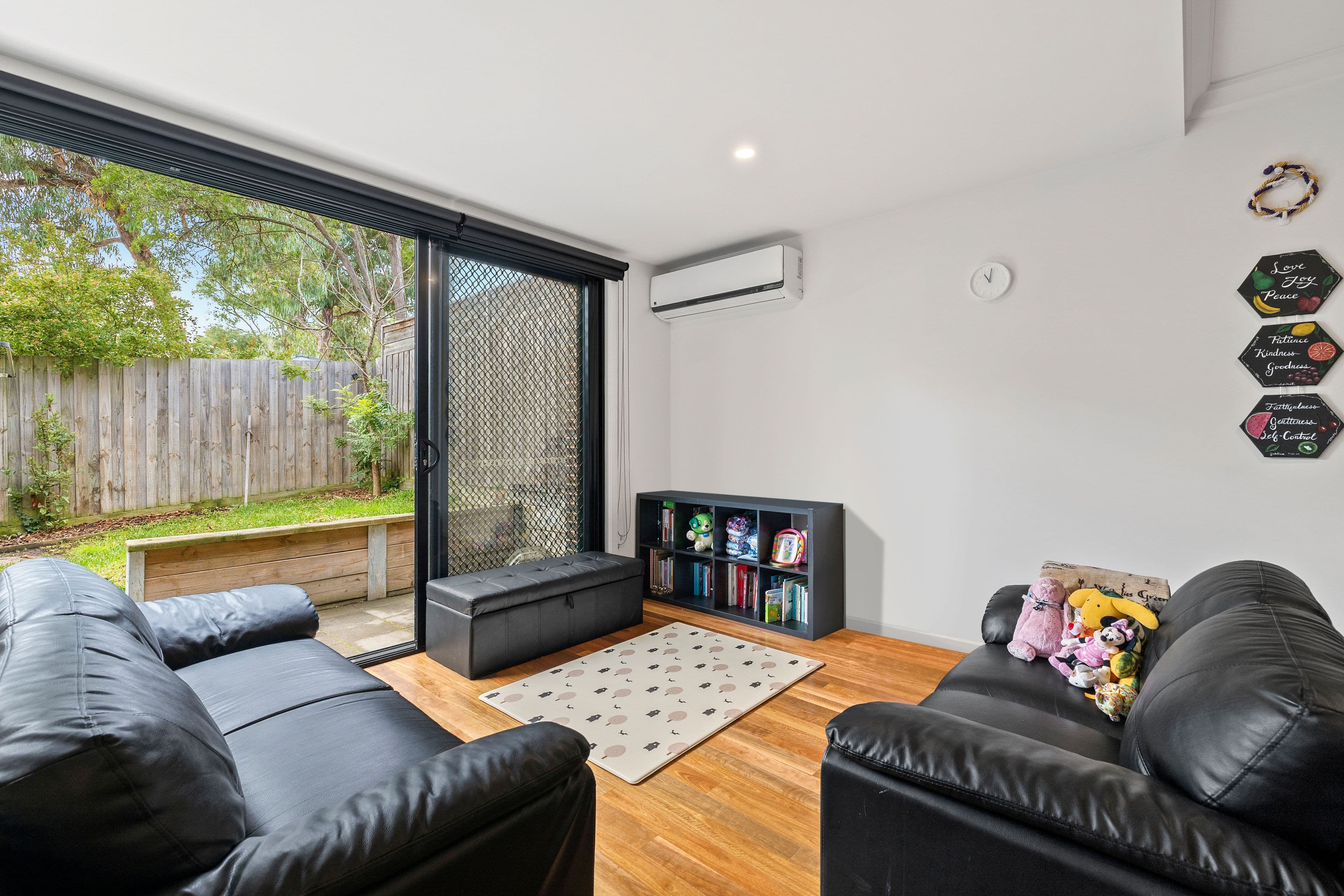 7 Demartini Close, Mooroolbark VIC 3138, Mooroolbark - Thumbnail 3