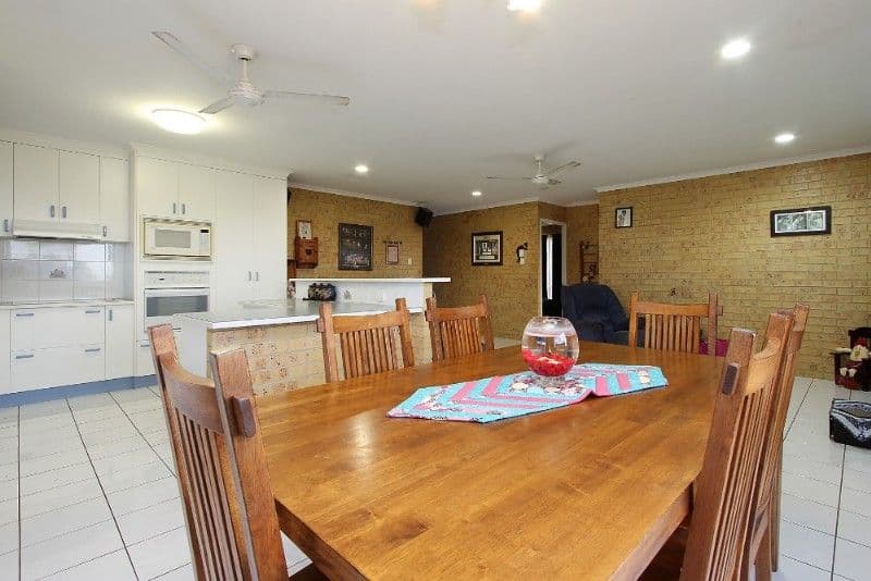 2 John Oxley Avenue, RURAL VIEW QLD 4740, Rural View - Thumbnail 4