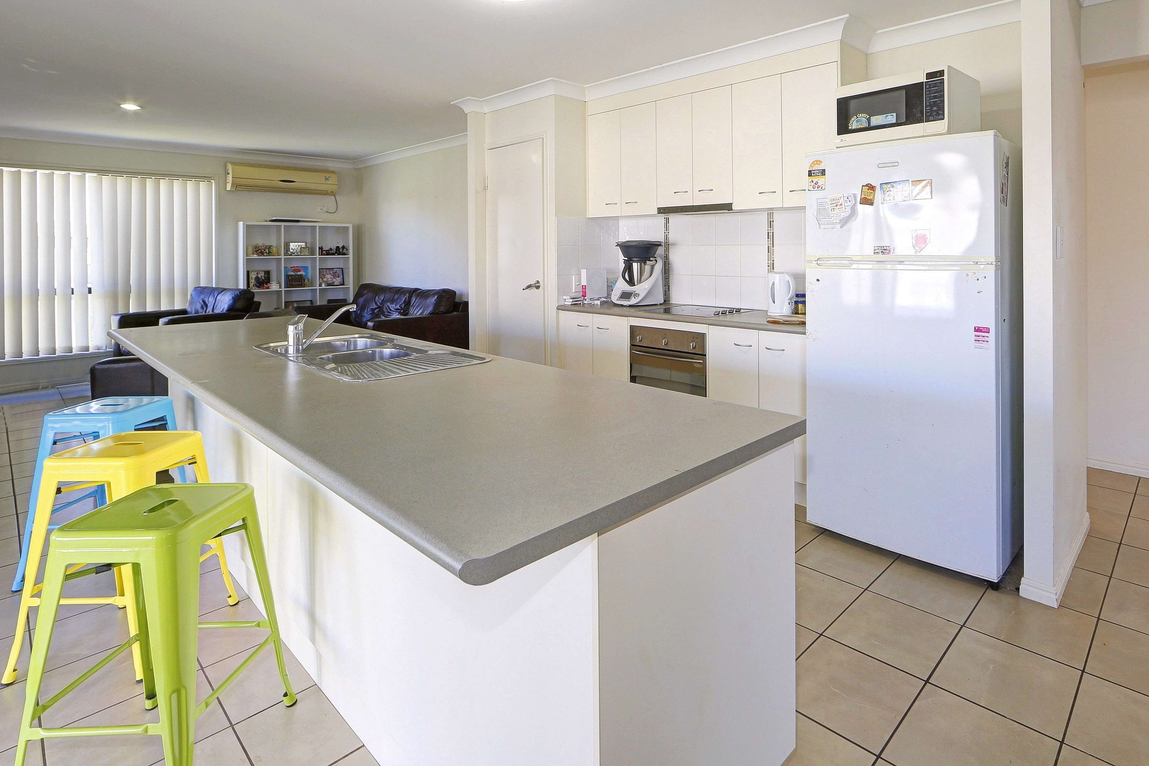 15 Neville Drive, Branyan QLD 4670, Branyan - Thumbnail 7