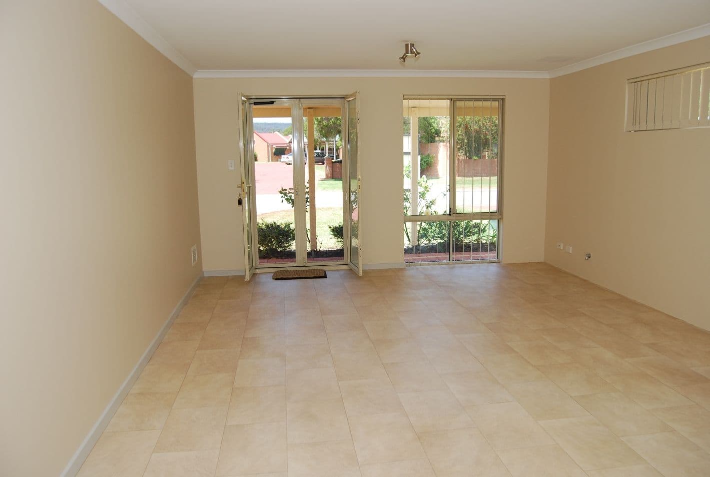 9 Muriel Street, GOSNELLS WA 6110, Gosnells - Thumbnail 3