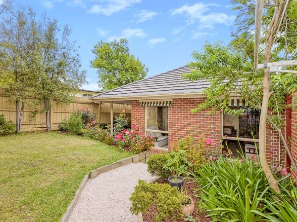 2 Inglis Street, BOX HILL NORTH VIC 3129, Box Hill North - Thumbnail 2