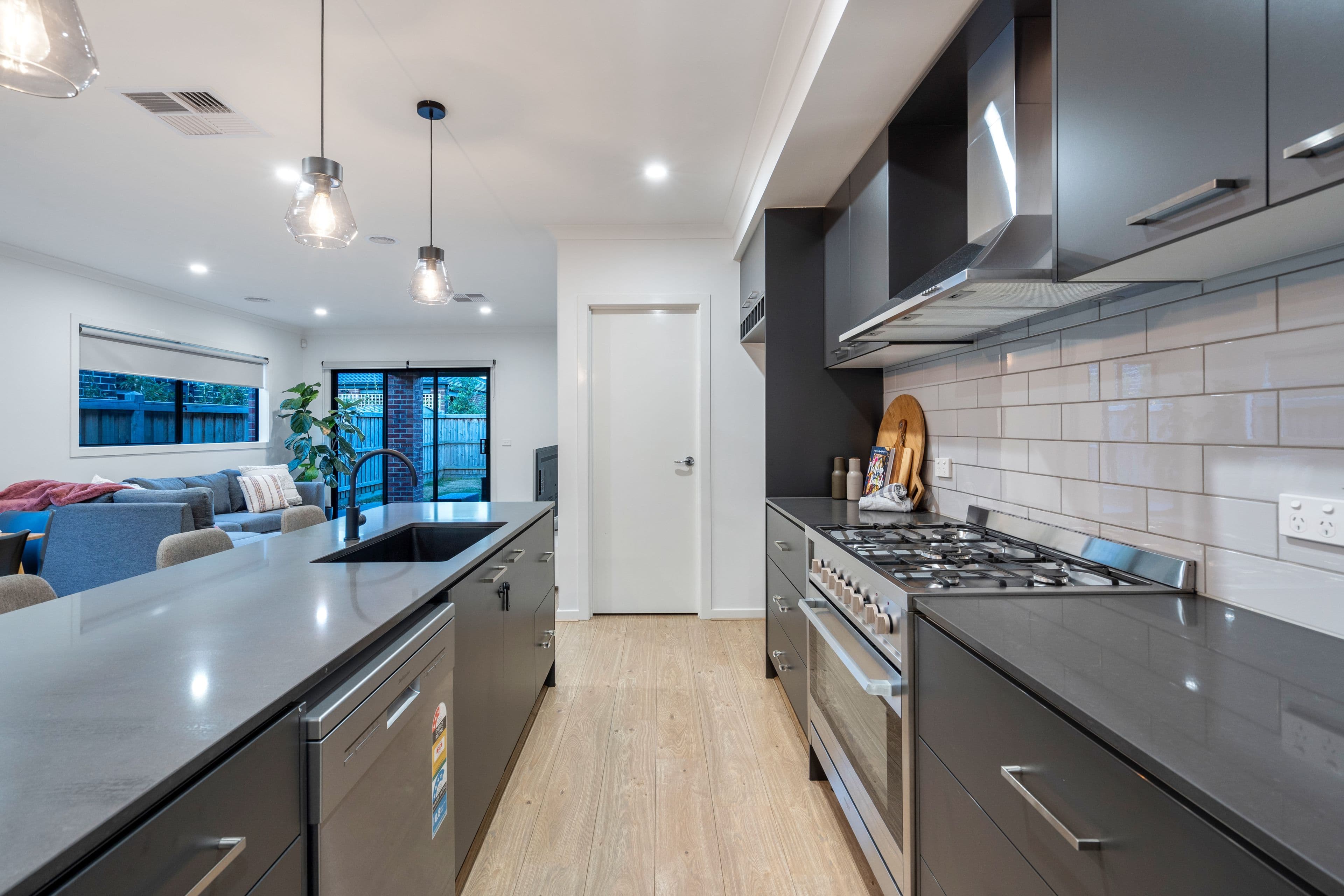 6 Foundry Circuit, Beveridge VIC 3753, Beveridge - Thumbnail 4