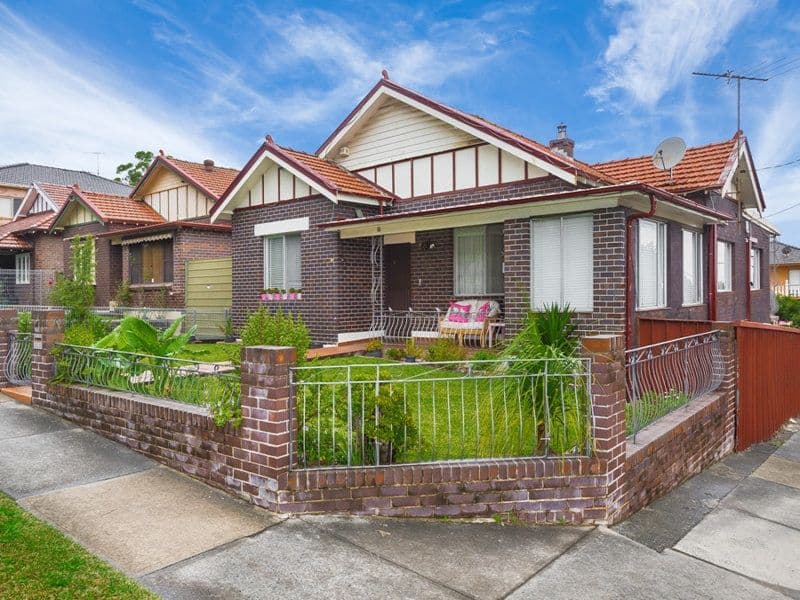 16 Melville Street, Ashbury - Image 1