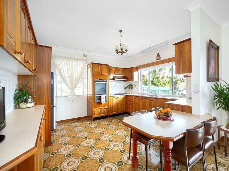 16 Melville Street, Ashbury - Thumbnail 3