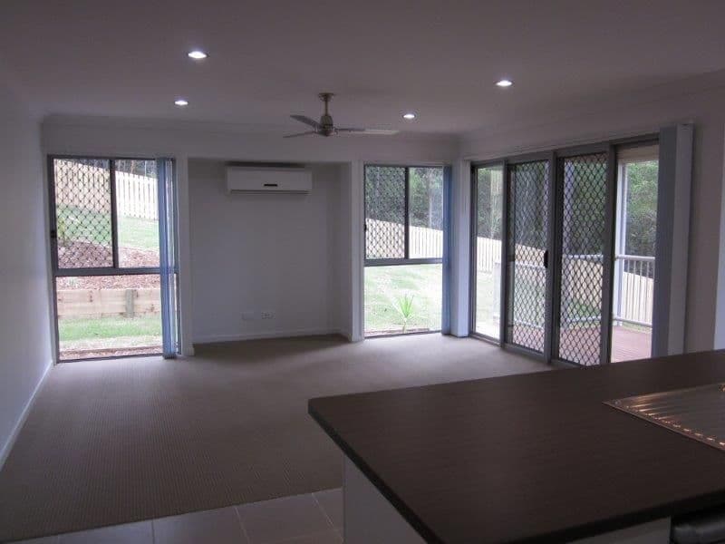 11 Finnin Court, MAUDSLAND QLD 4210, Maudsland - Thumbnail 7