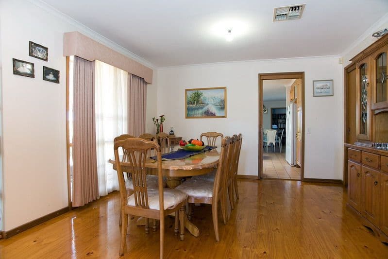 6 Bachli Close, MILL PARK VIC 3082, Mill Park - Thumbnail 5