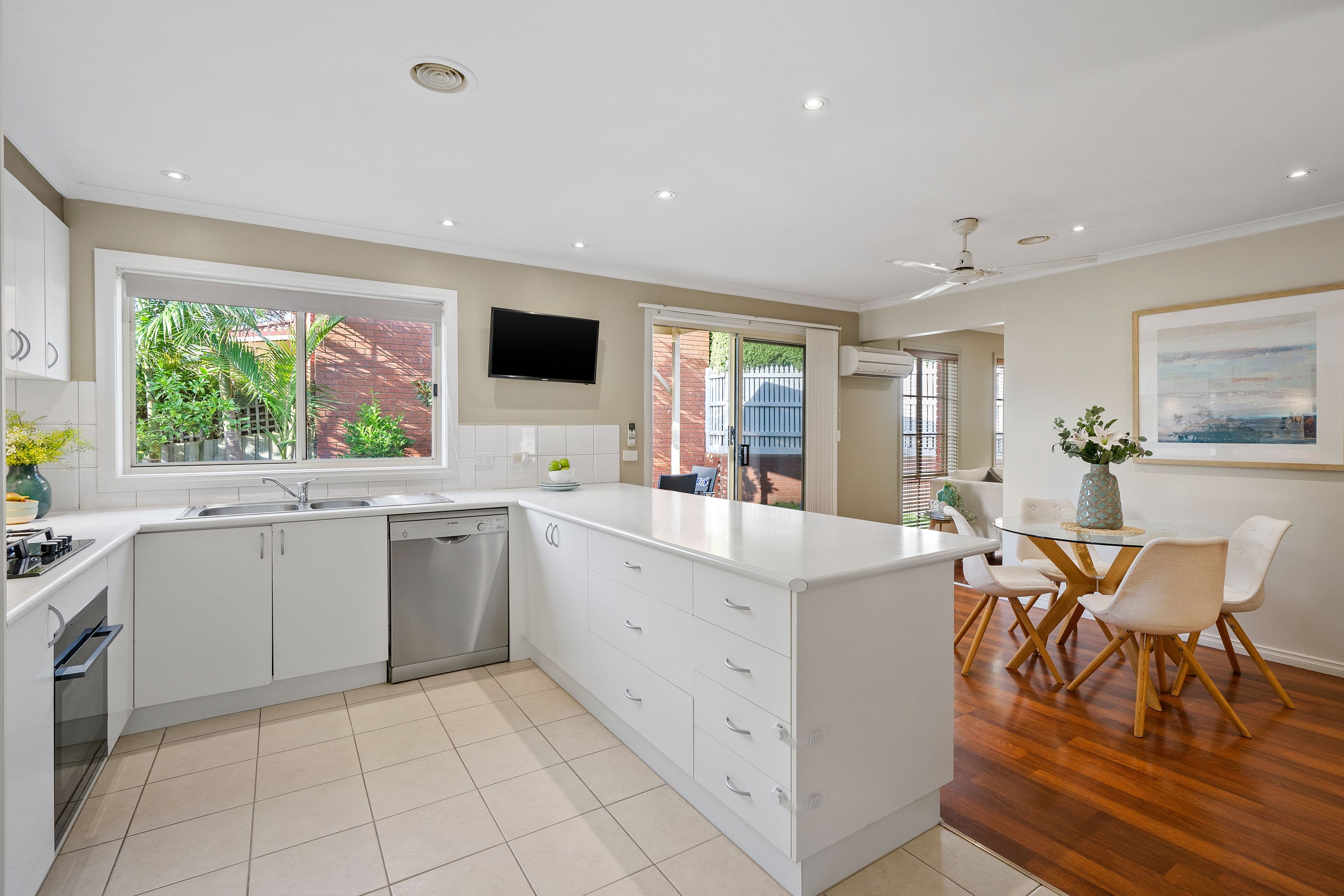 7 Hillcrest Avenue, Ferntree Gully VIC 3156, Ferntree Gully - Thumbnail 6
