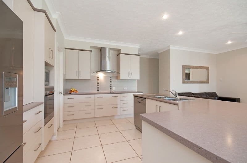8 Tokara Court, KELSO QLD 4815, Kelso - Thumbnail 3