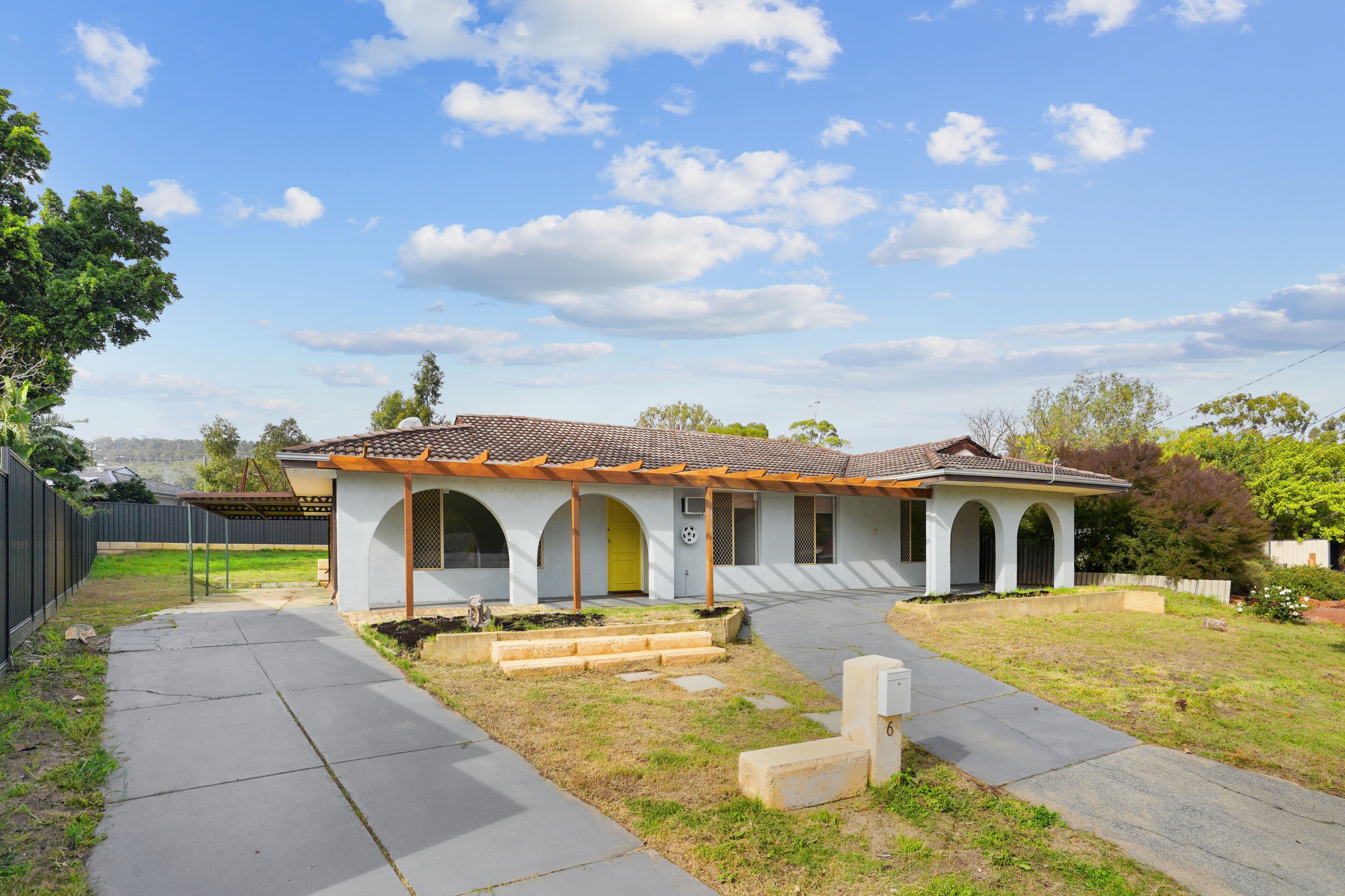 6 Reeves Court, Kelmscott WA 6111, Kelmscott - Thumbnail 2