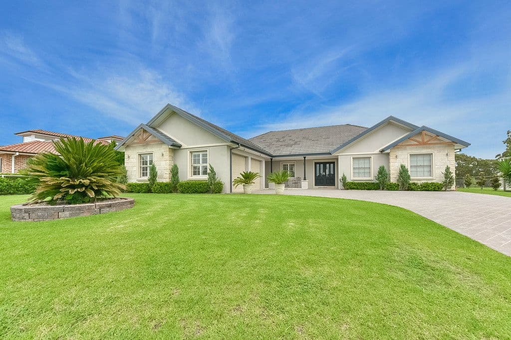 3 Domenics Place, Grasmere - Image 1
