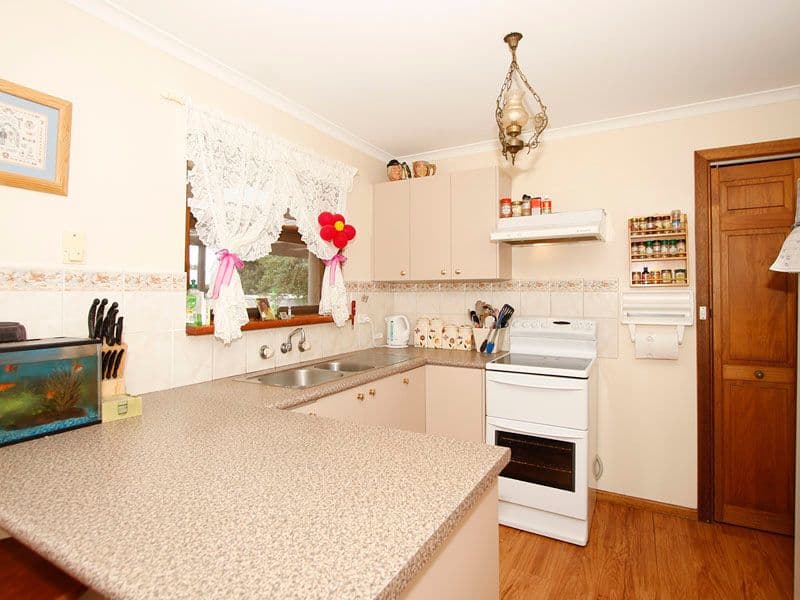 66 Wheatsheaf Road, MORPHETT VALE SA 5162, Morphett Vale - Thumbnail 2