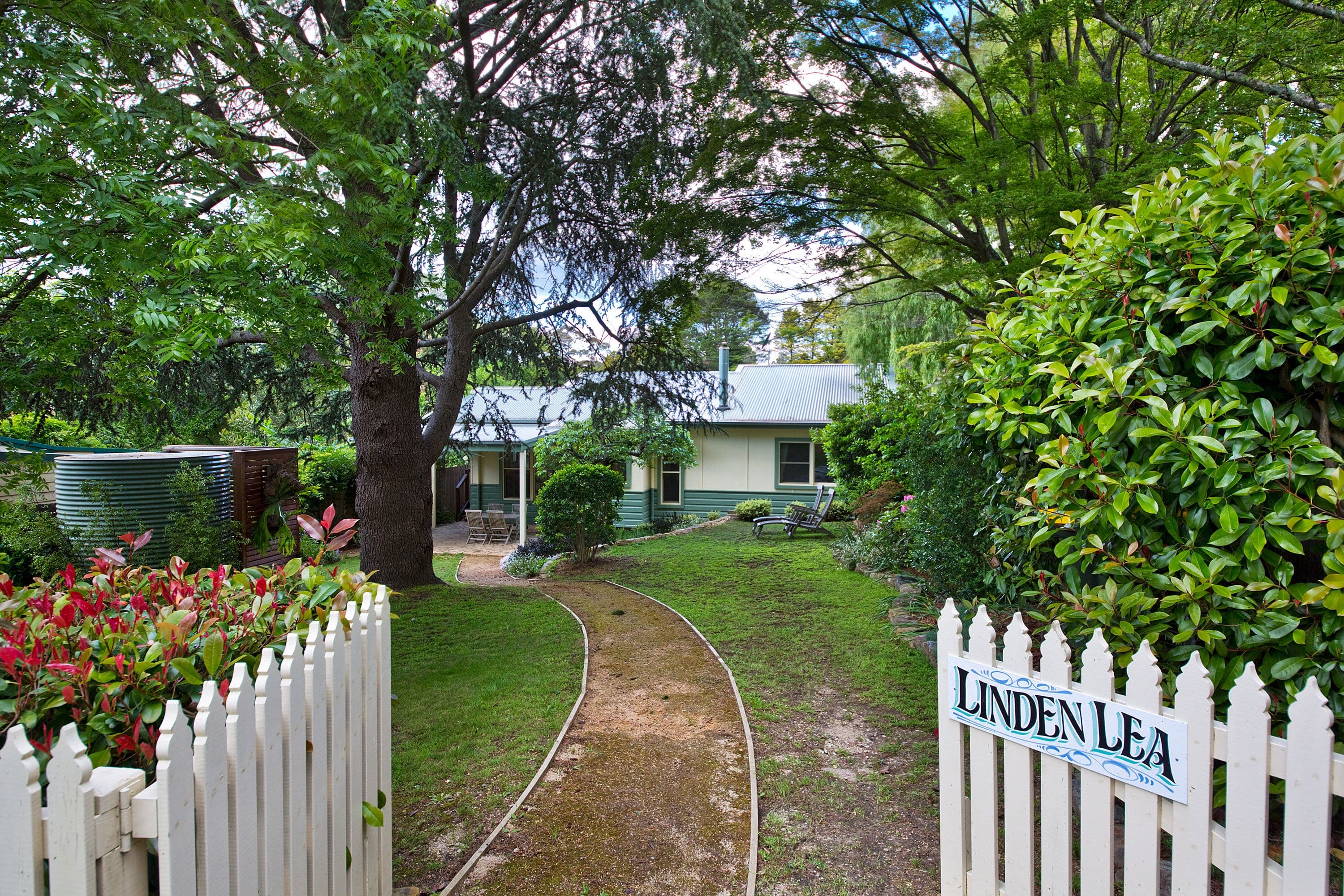 3 Carrington Avenue, Mount Victoria - Image 1