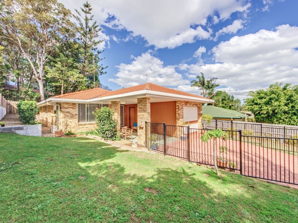 28 Wallace Street, SOUTHPORT QLD 4215, Southport - Image 1