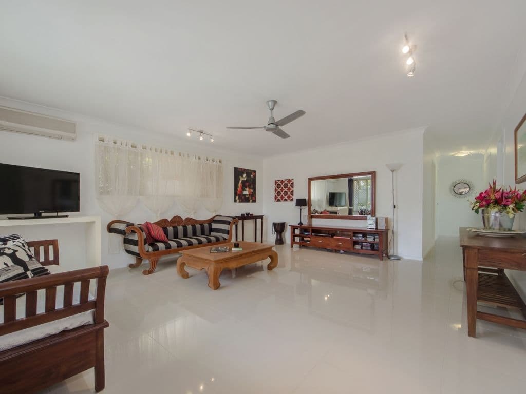 28 Wallace Street, SOUTHPORT QLD 4215, Southport - Thumbnail 2