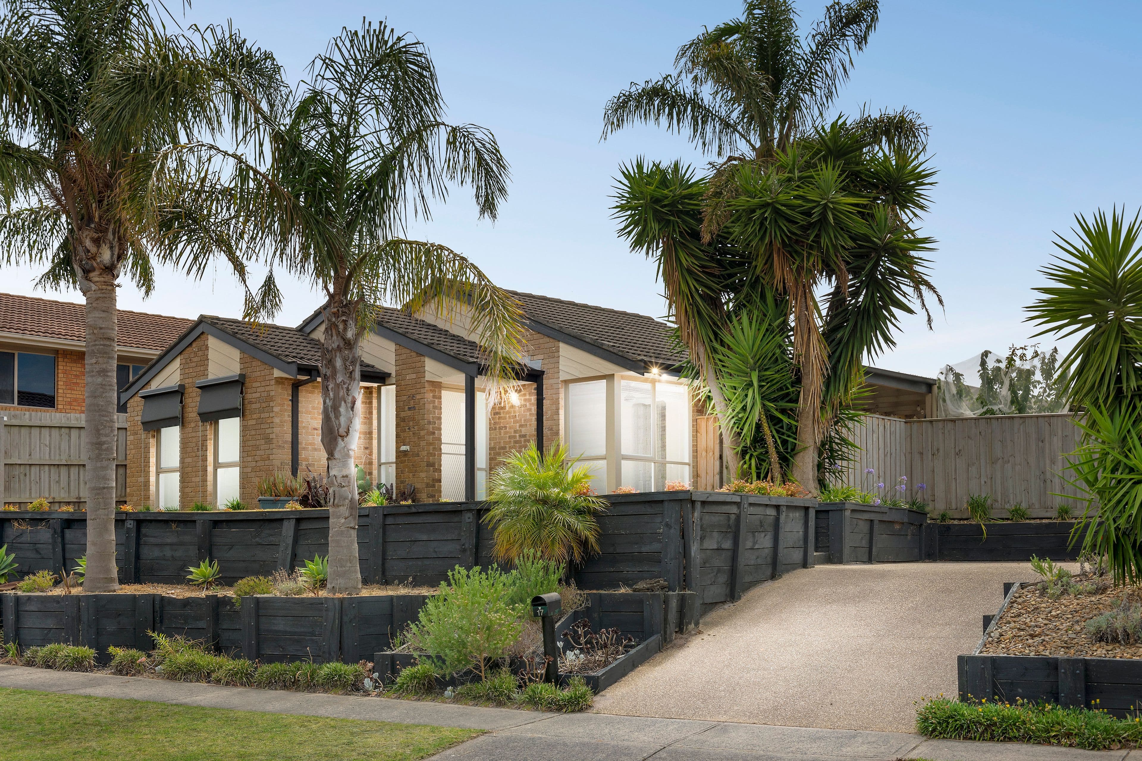 17 Herrington Avenue, Carrum Downs VIC 3201, Carrum Downs - Image 1