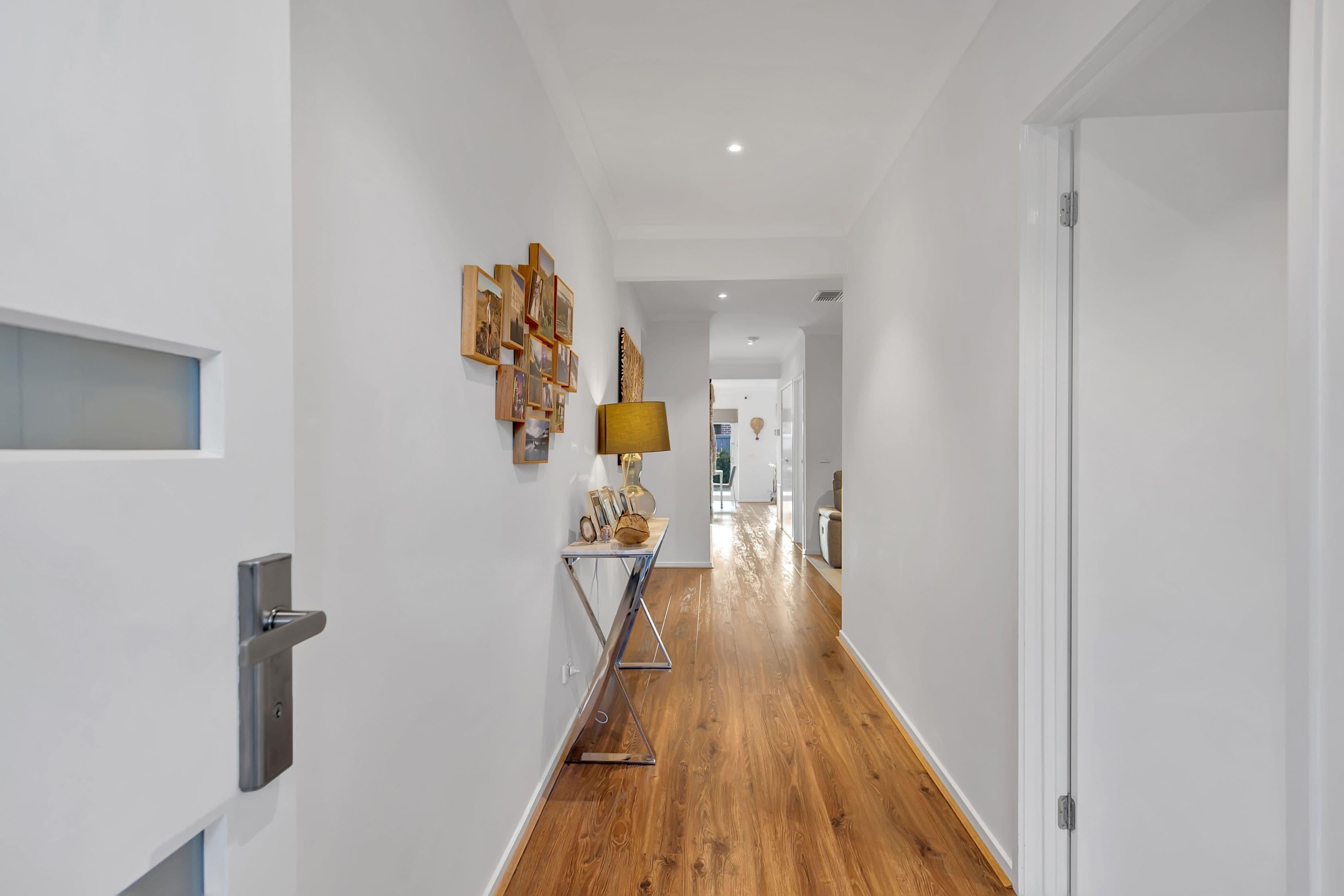 12 Crossing Road, Mernda VIC 3754, Mernda - Thumbnail 2